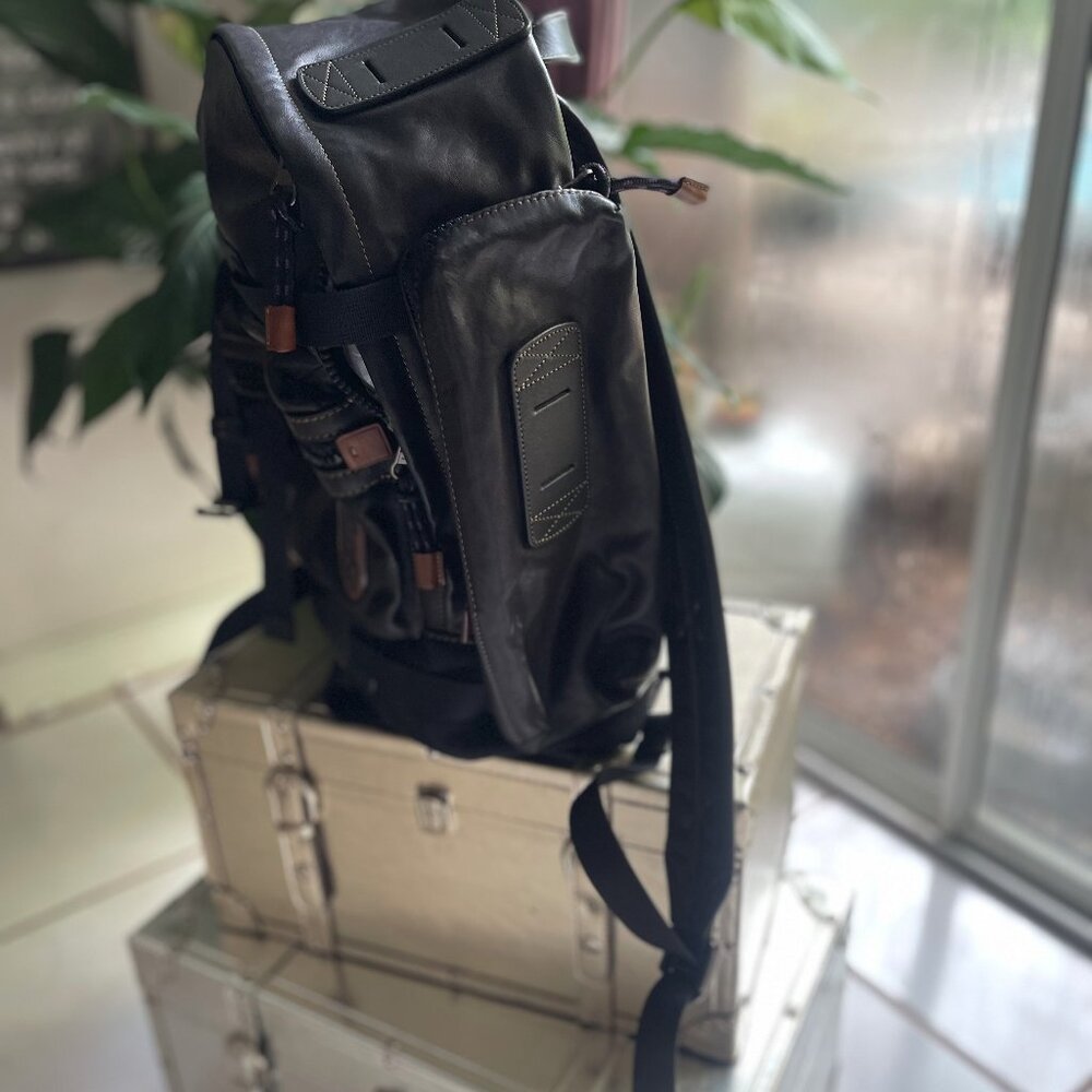 Authentic Coach Ridge Backpack - Picture 4 of 7